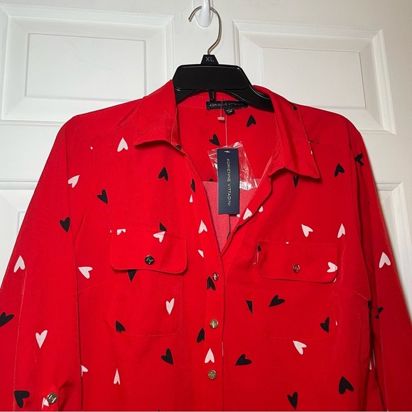 Adrienne Vittadini Woman’s Red Heart Blouse Size Small NEW Collared - Picture 2 of 9